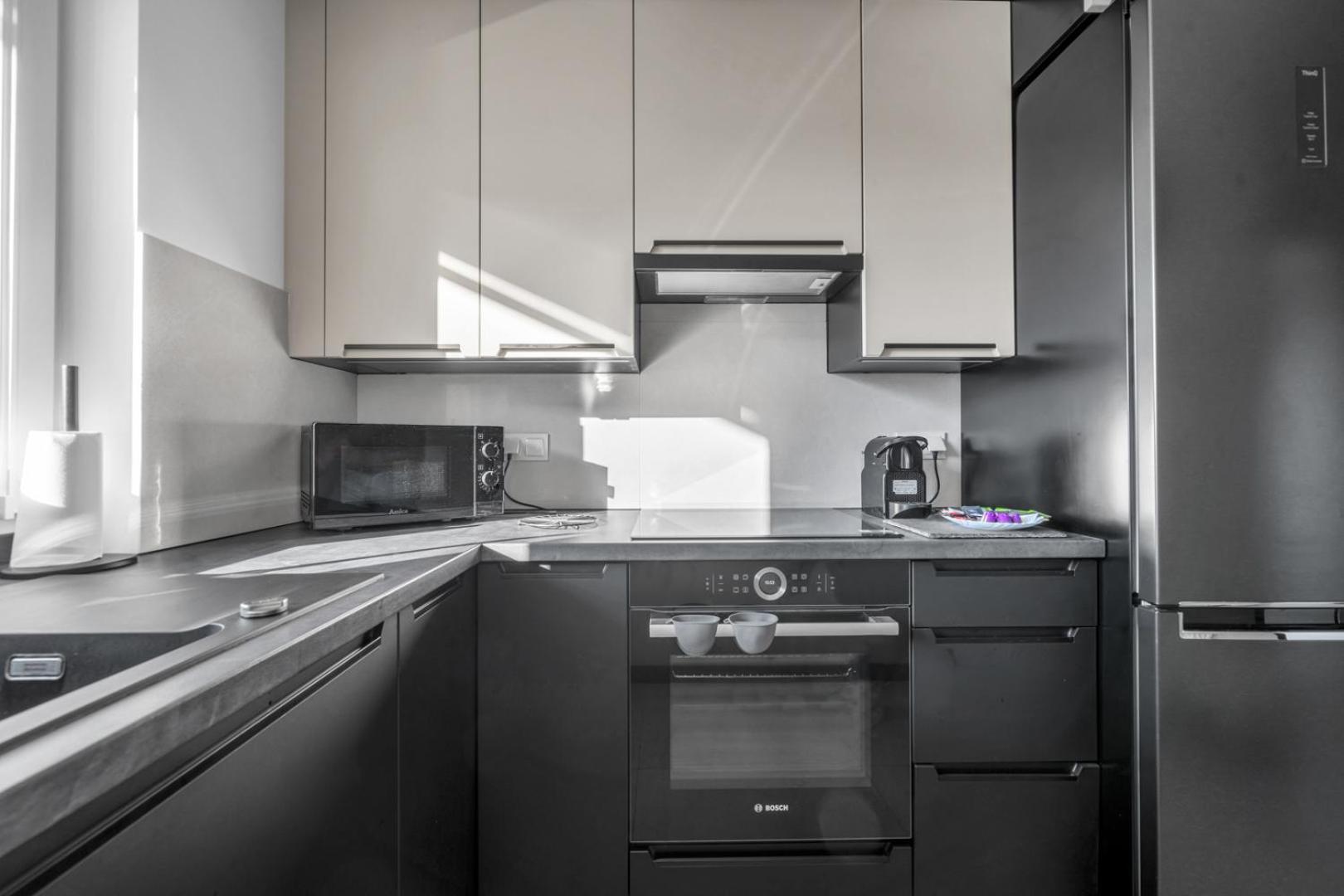Apartment Praga - Modern Apt, Parking, Near River - By Rentujemy *