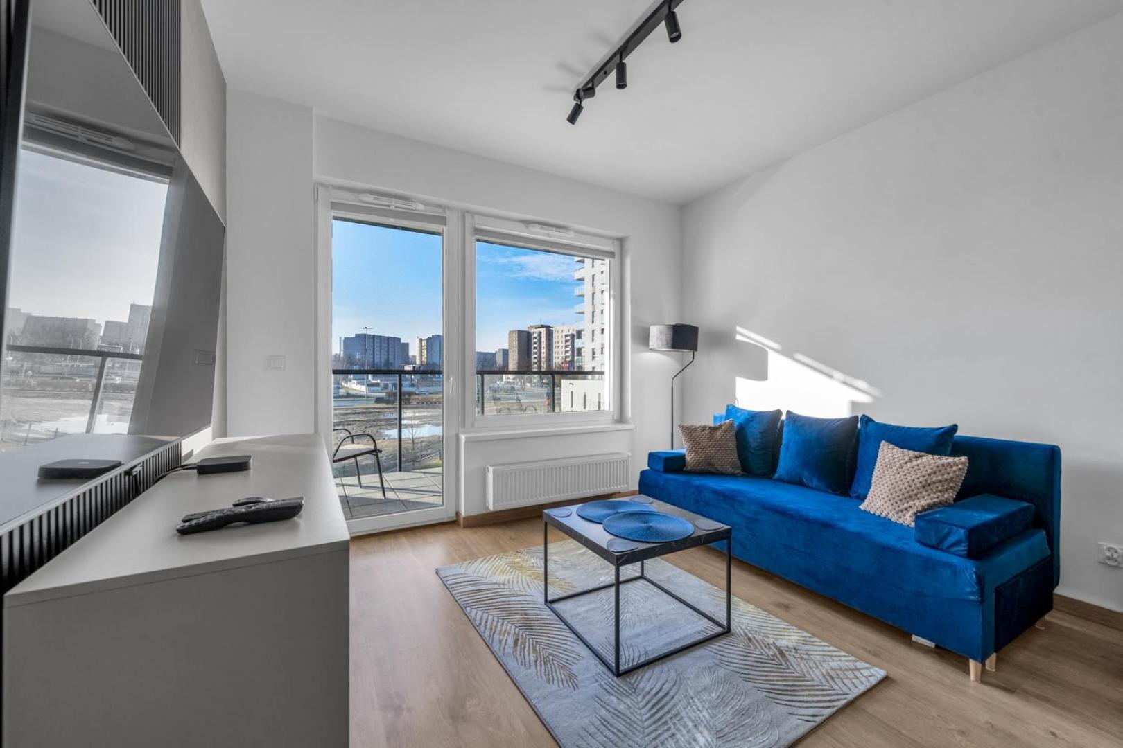 Apartament Praga - Modern Apt, Parking, Near River - By Rentujemy *